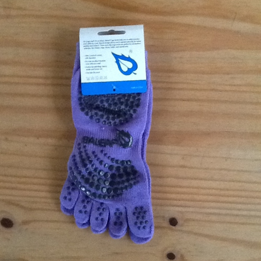Baleaf Yoga Socks NWT